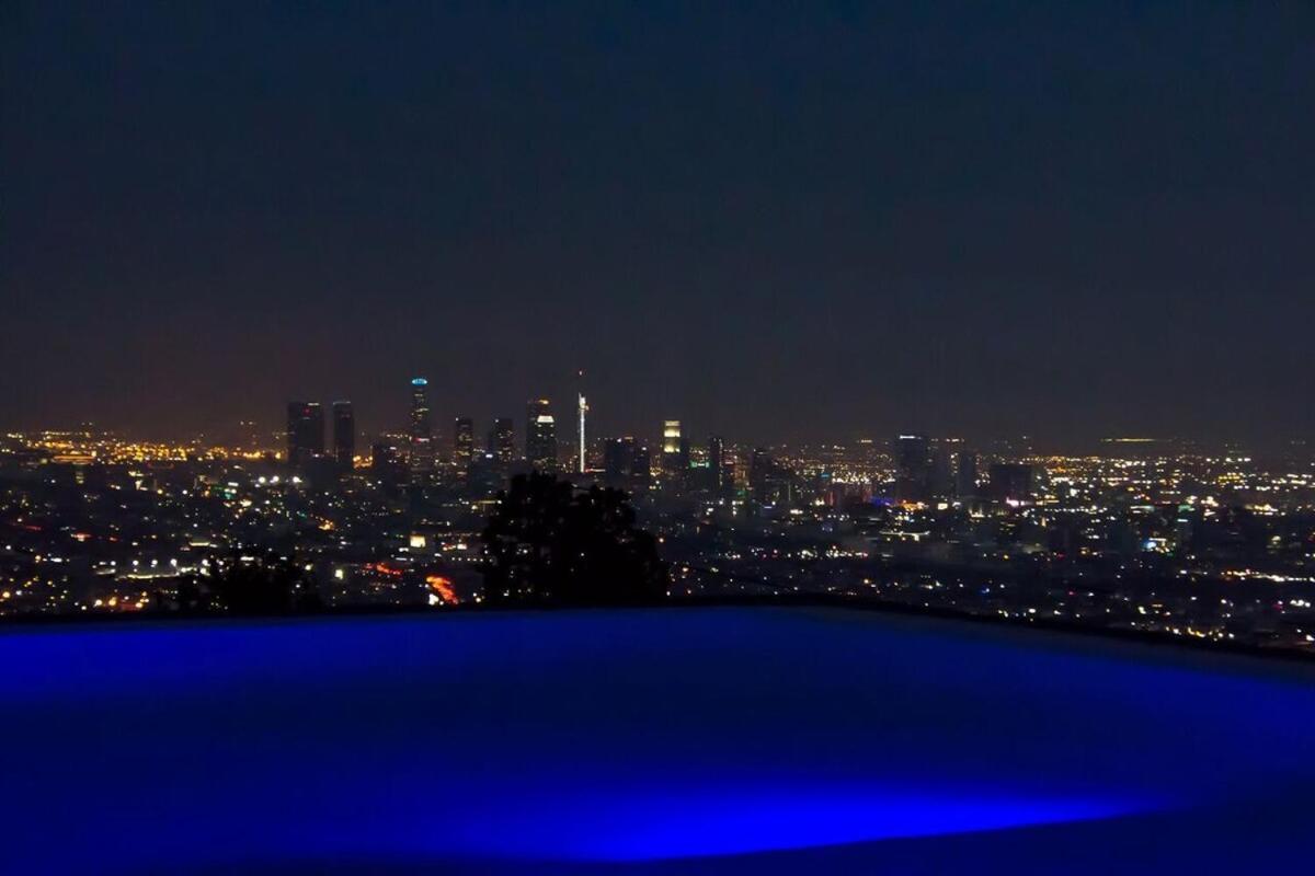 Casa de férias Modern With Unmatched Skyline Views Los Angeles