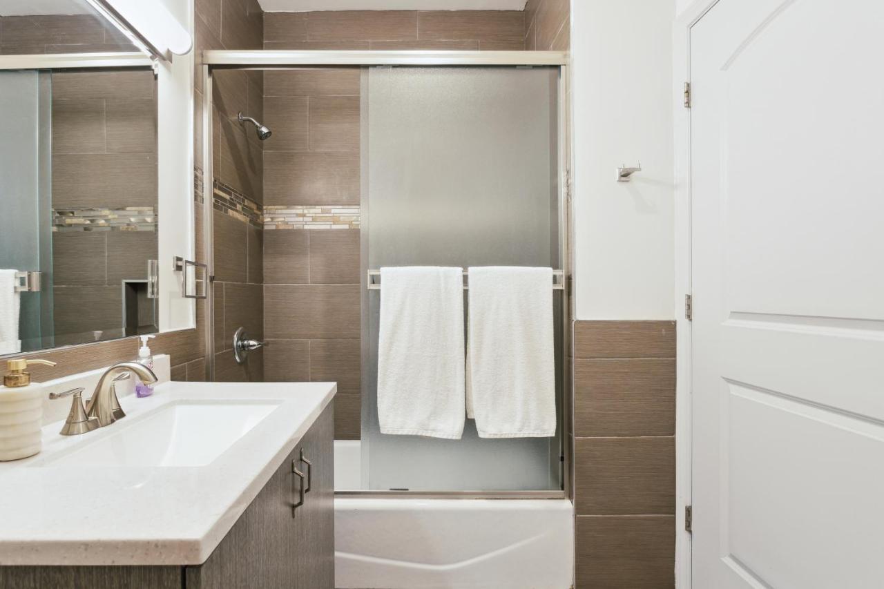 Apartment Blue Palm Hollywood *