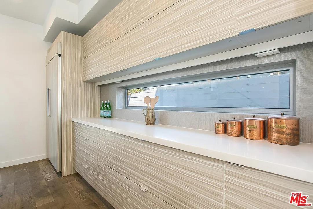 Apartment Brooks Los Angeles