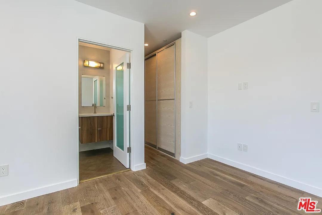 Apartment Brooks