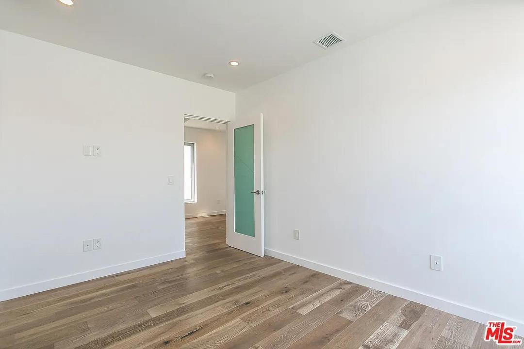 Apartment Brooks Los Angeles