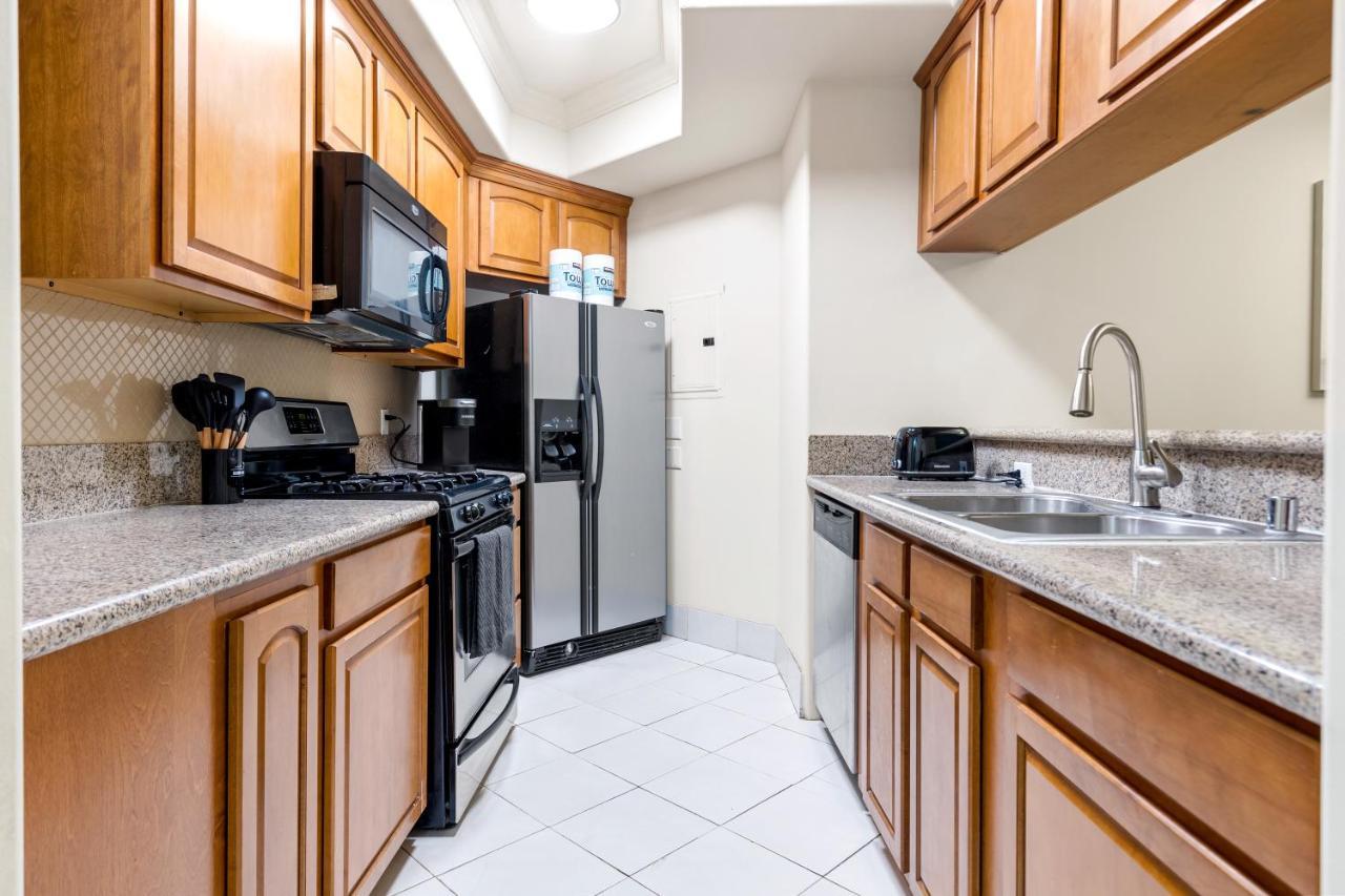 Charming And Stylish In The Heart Of La Los Angeles