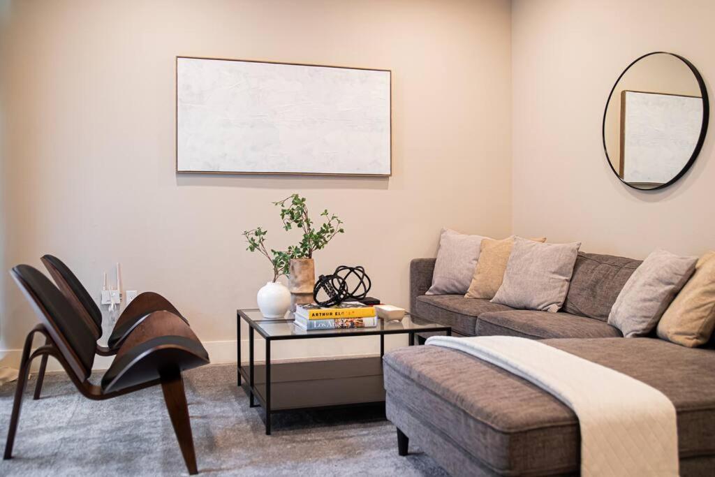 Apartment Oasis Of West Hollywood