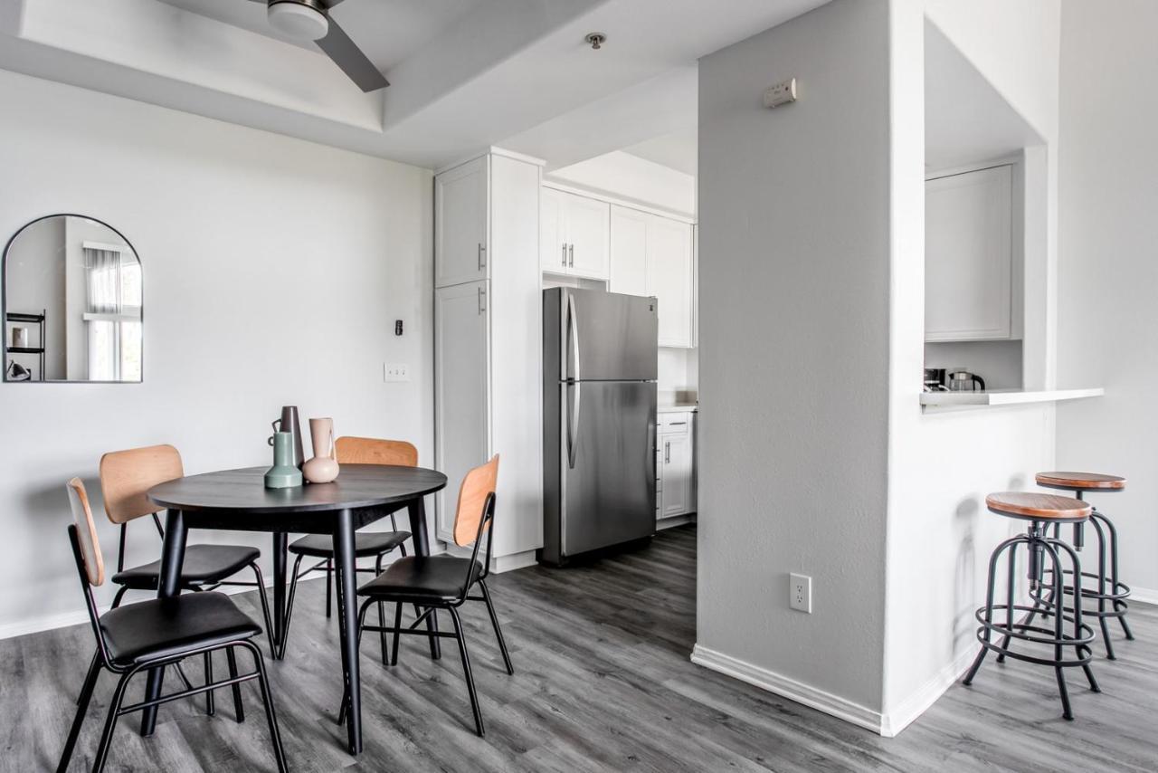 Apartment West La 2br W Rooftop Courtyard Lax-1055 Los Angeles