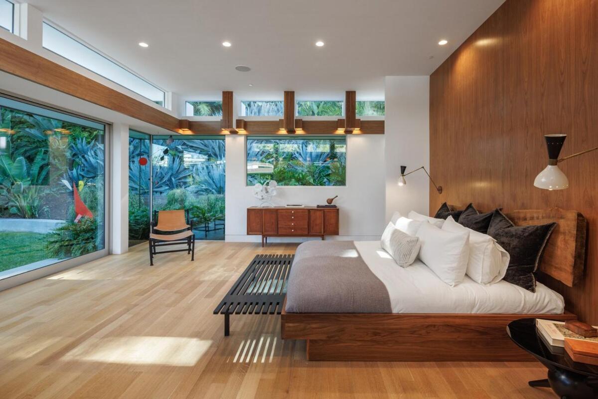 Loma Vista Modern