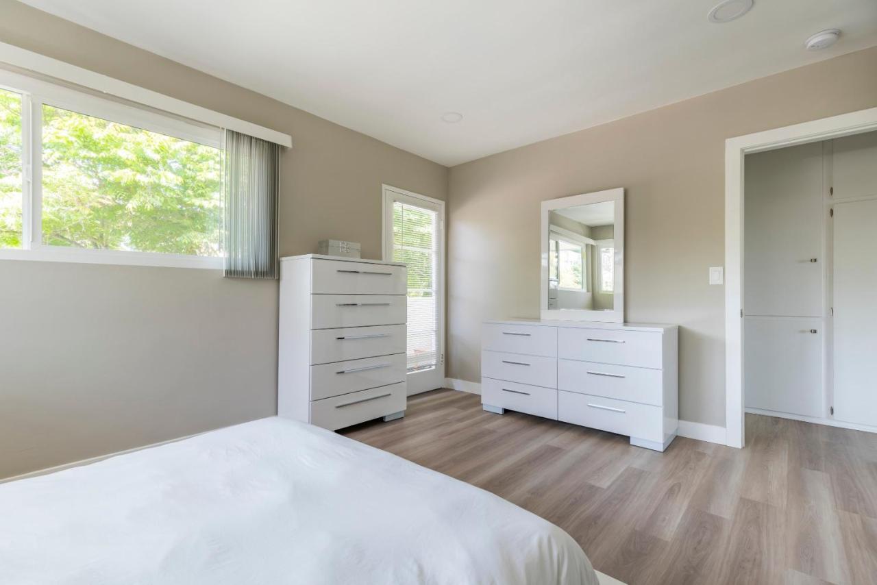 Modern Luxury Weho Boys Town *