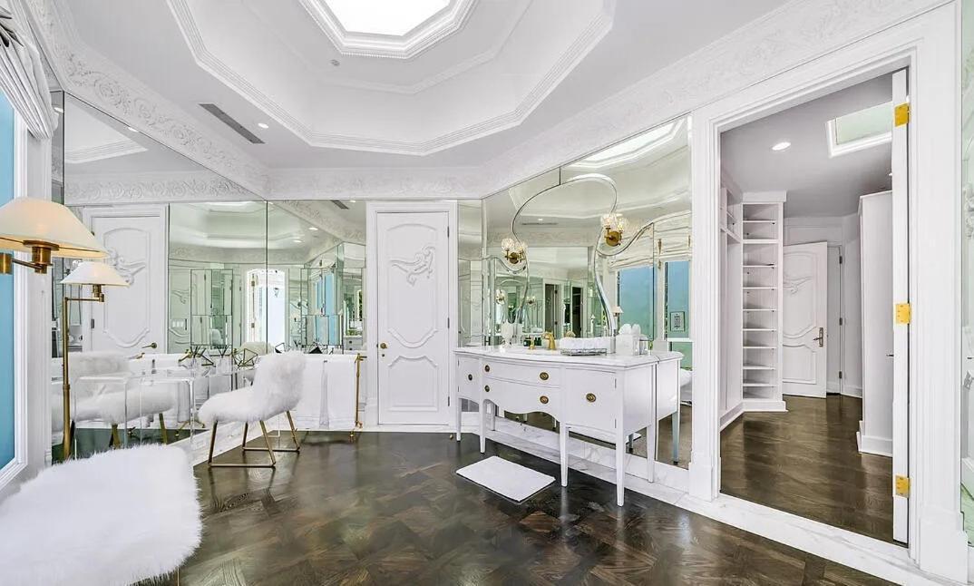 Villa Sophisticated Estate In Beverly Hills