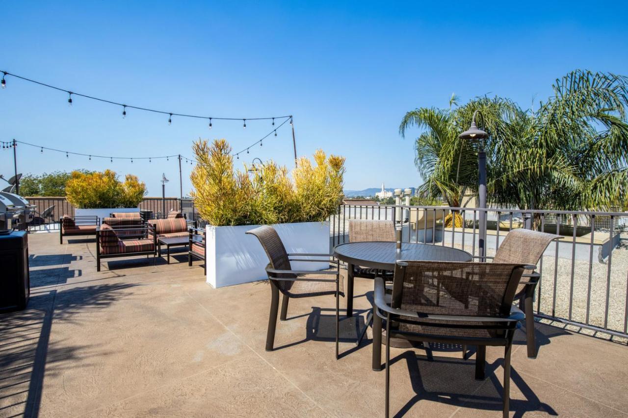 West La 2br W Rooftop Courtyard Lax-1055 Los Angeles