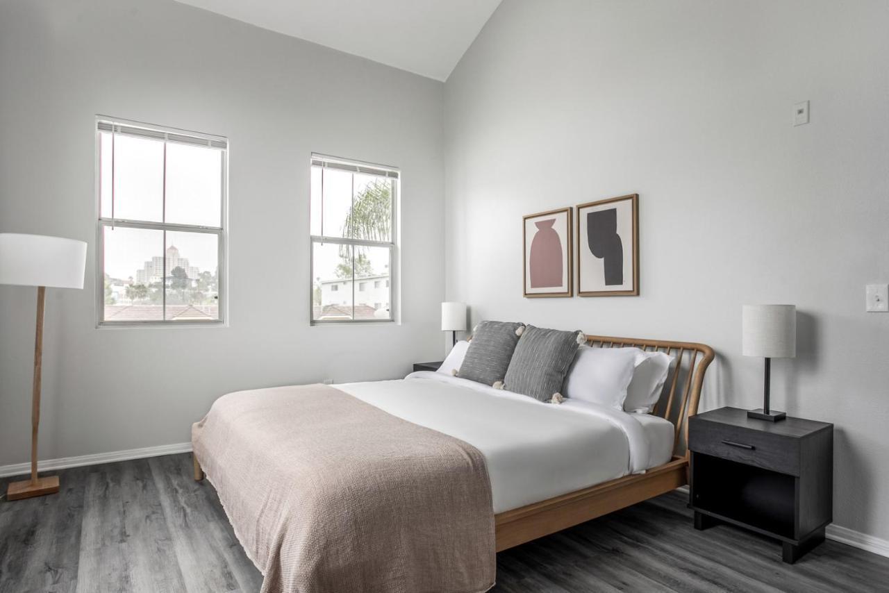 Apartment West La 2br W Rooftop Courtyard Lax-1055 *
