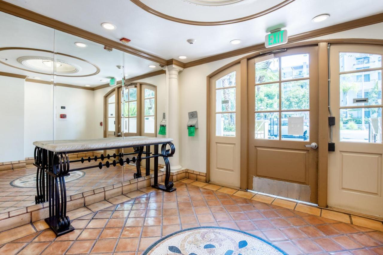West La 2br W Rooftop Courtyard Lax-1055 * Los Angeles