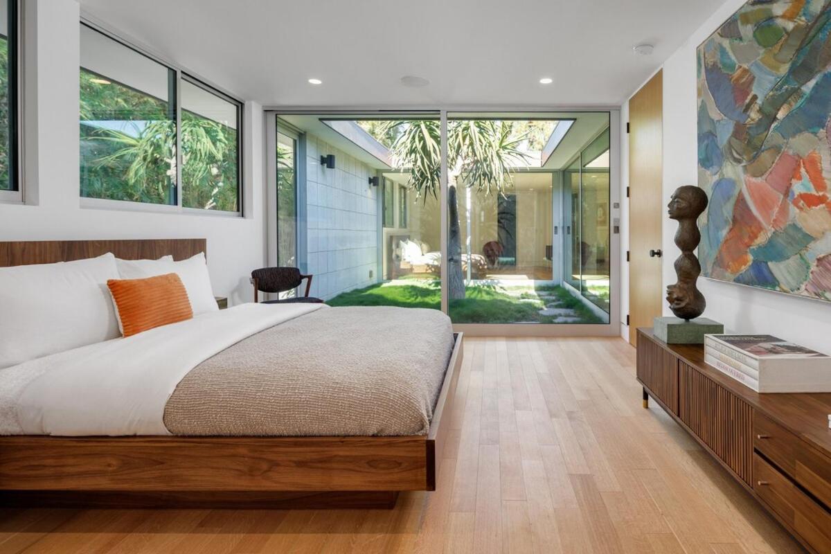 Loma Vista Modern Holiday home *