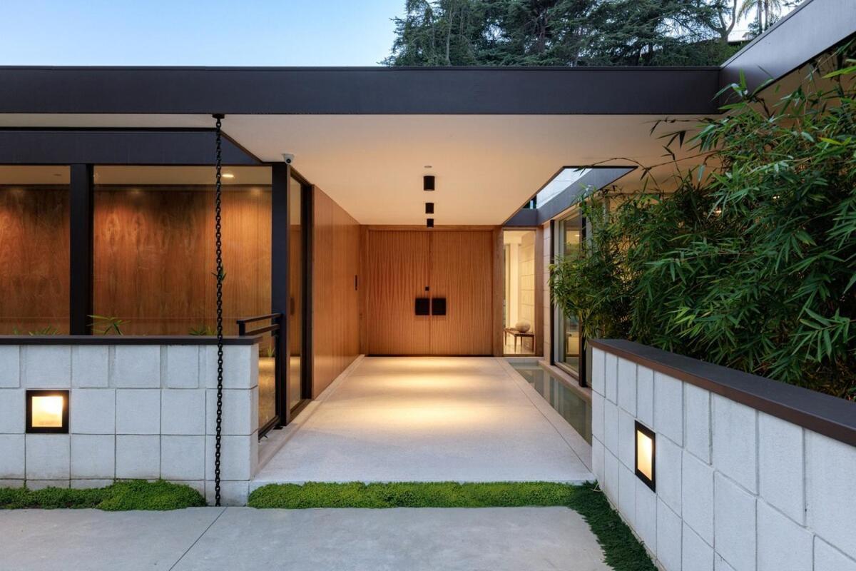 Loma Vista Modern *