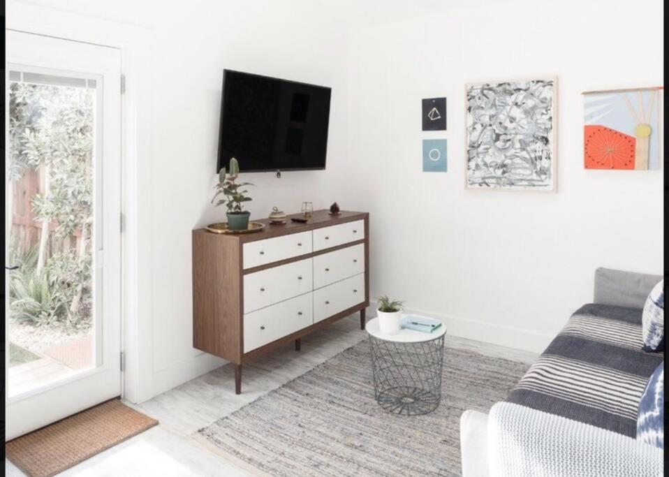 Venice Beach From Stunning Casita Indigo Studio Los Angeles