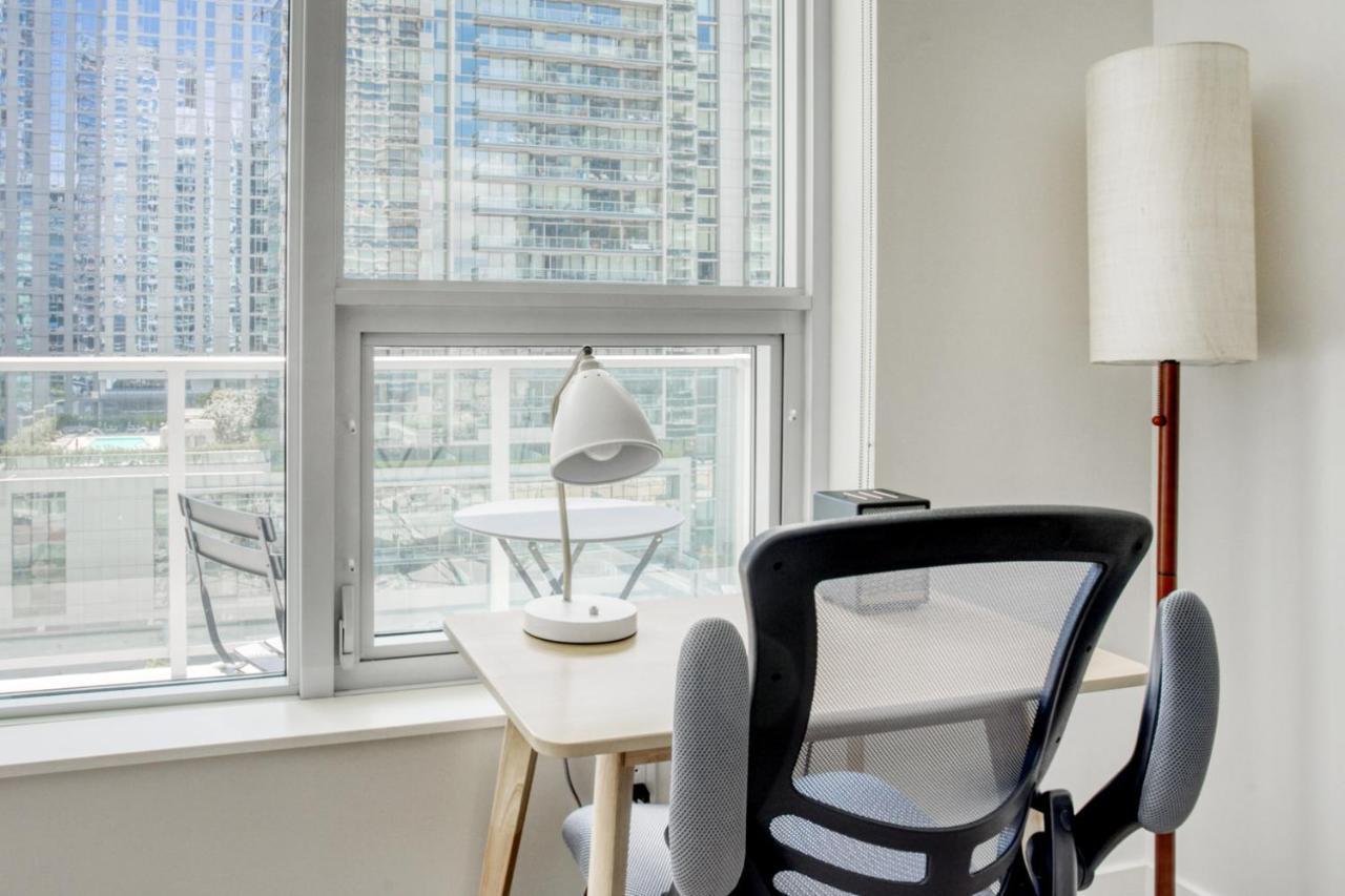 Apartment Downtown W Roof Pool Gym Nr 110 Lax-733 *