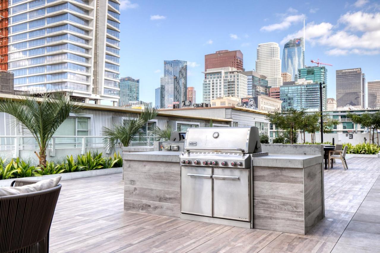 Downtown W Roof Pool Gym Nr 110 Lax-733 Los Angeles