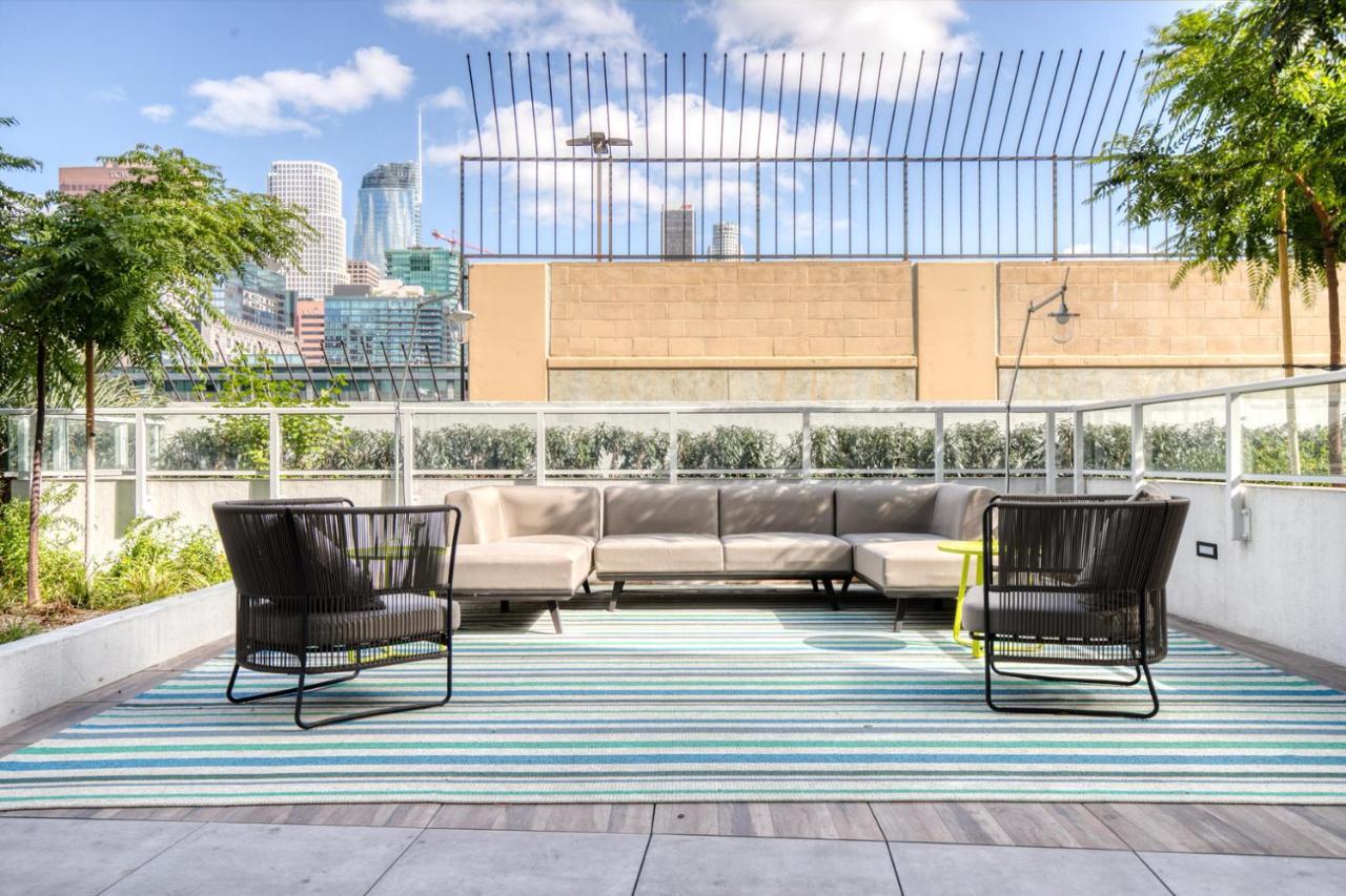 Downtown W Roof Pool Gym Nr 110 Lax-733