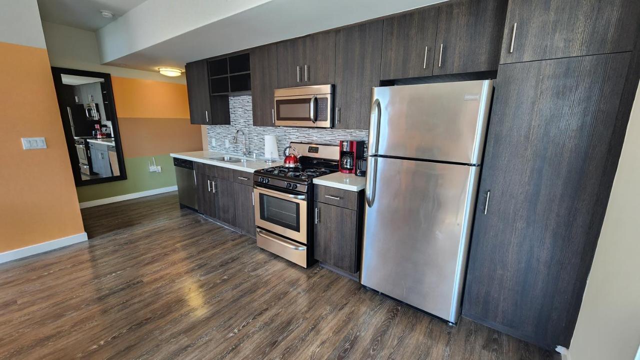 Beautiful Cozy In Downtown Angeles Apartment