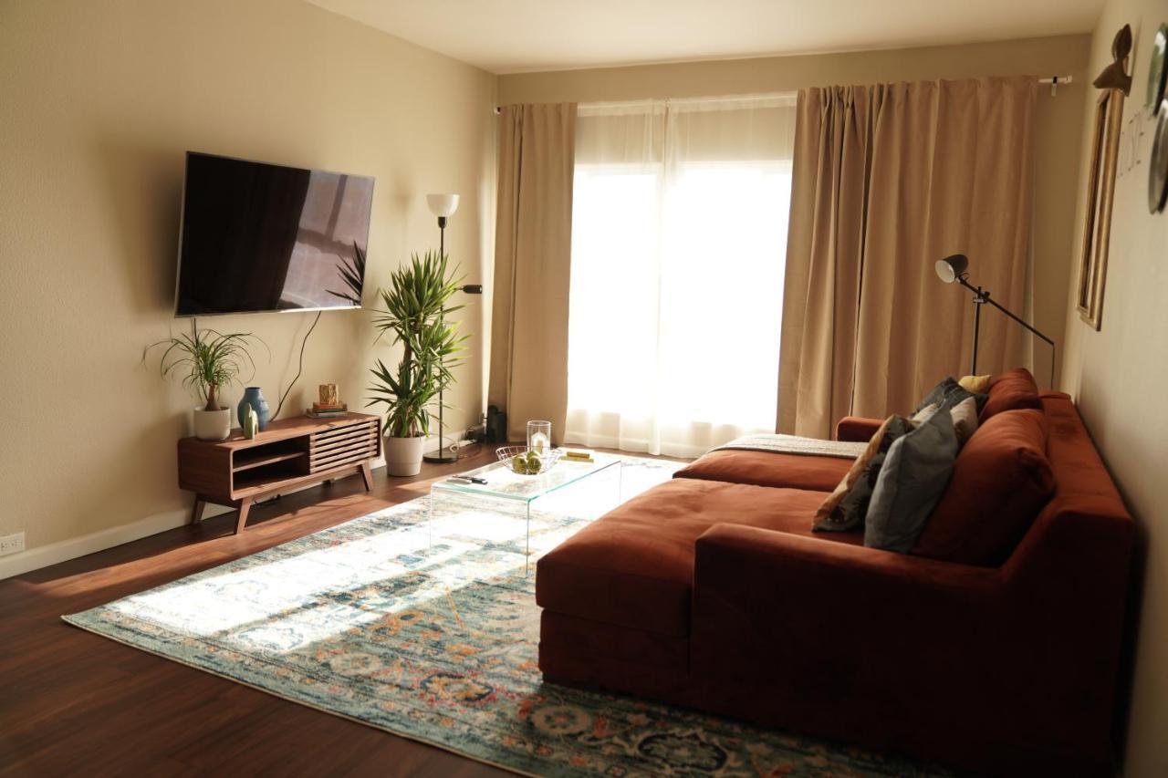 Lux Oasis In West Hollywood, Free Parking & Swimming Pool Apartment Los Angeles