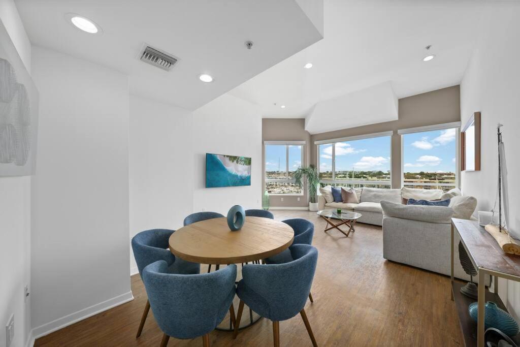 Apartment Penthouse Waterfront In The Heart Of Mdr/venice/sm