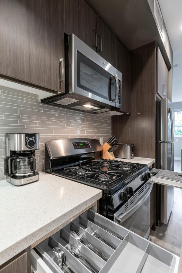 Brand New Weho Luxury *