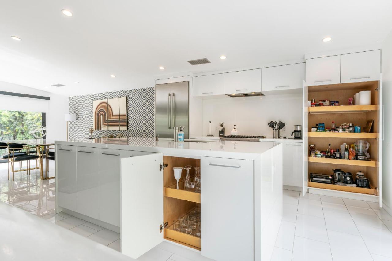 $3m Modern Hollywood New Construction Oasis