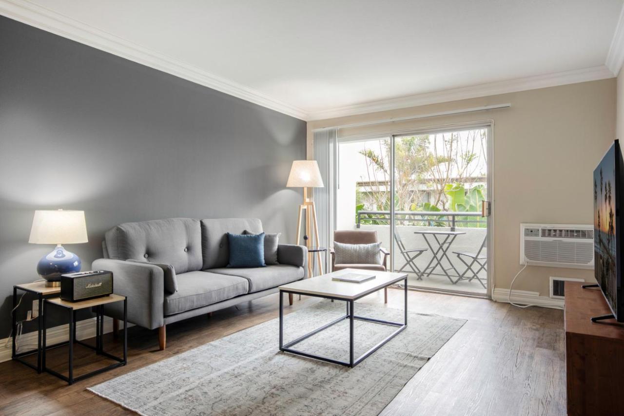 Apartment Westside 1br W Pool Gym Bball Tennis Courts Lax-85 *