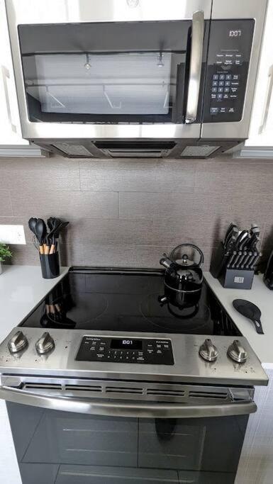 Nyc Styled Loft In Dtla, Sleeps 4 With Free Parking! Apartment