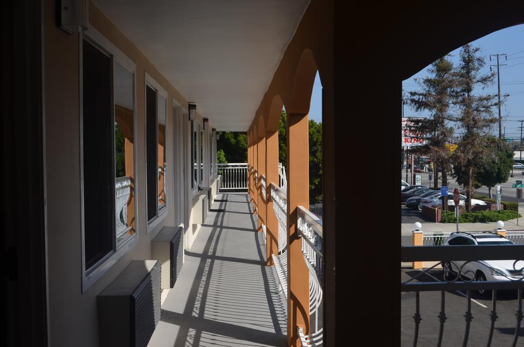 Galaxy Motel 2*