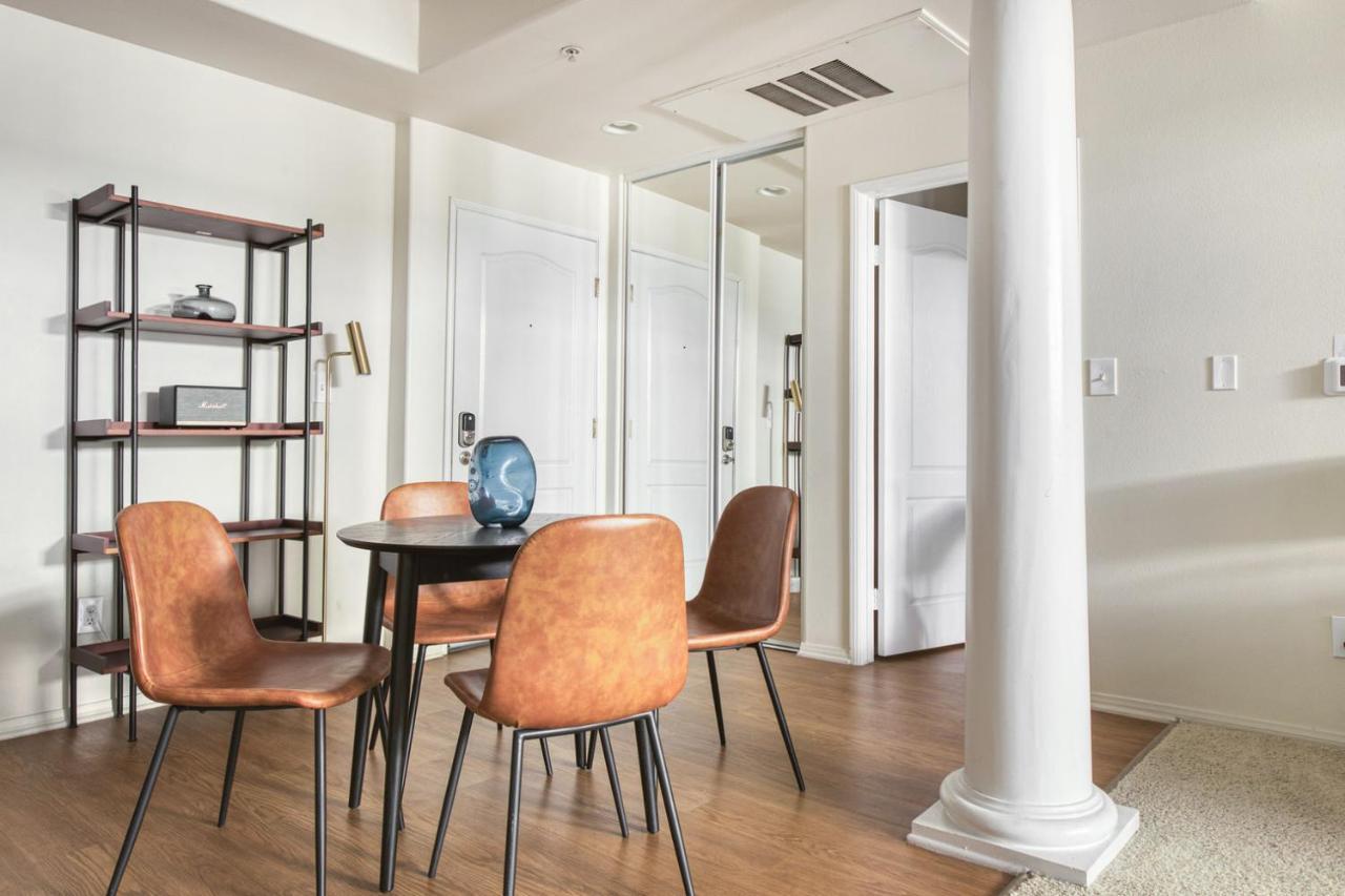 Century 2br W Wd Bbq Nr Mall Lax-336 Apartment
