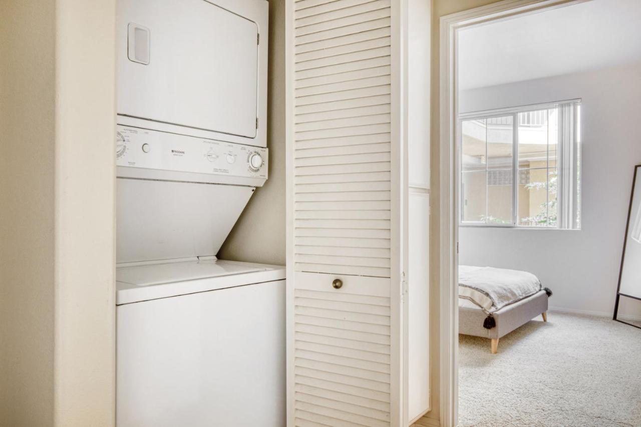 Apartment Century 2br W Wd Bbq Nr Mall Lax-336