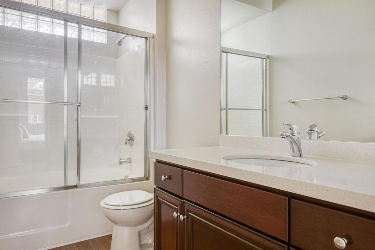 Century 2br W Wd Bbq Nr Mall Lax-336 Los Angeles