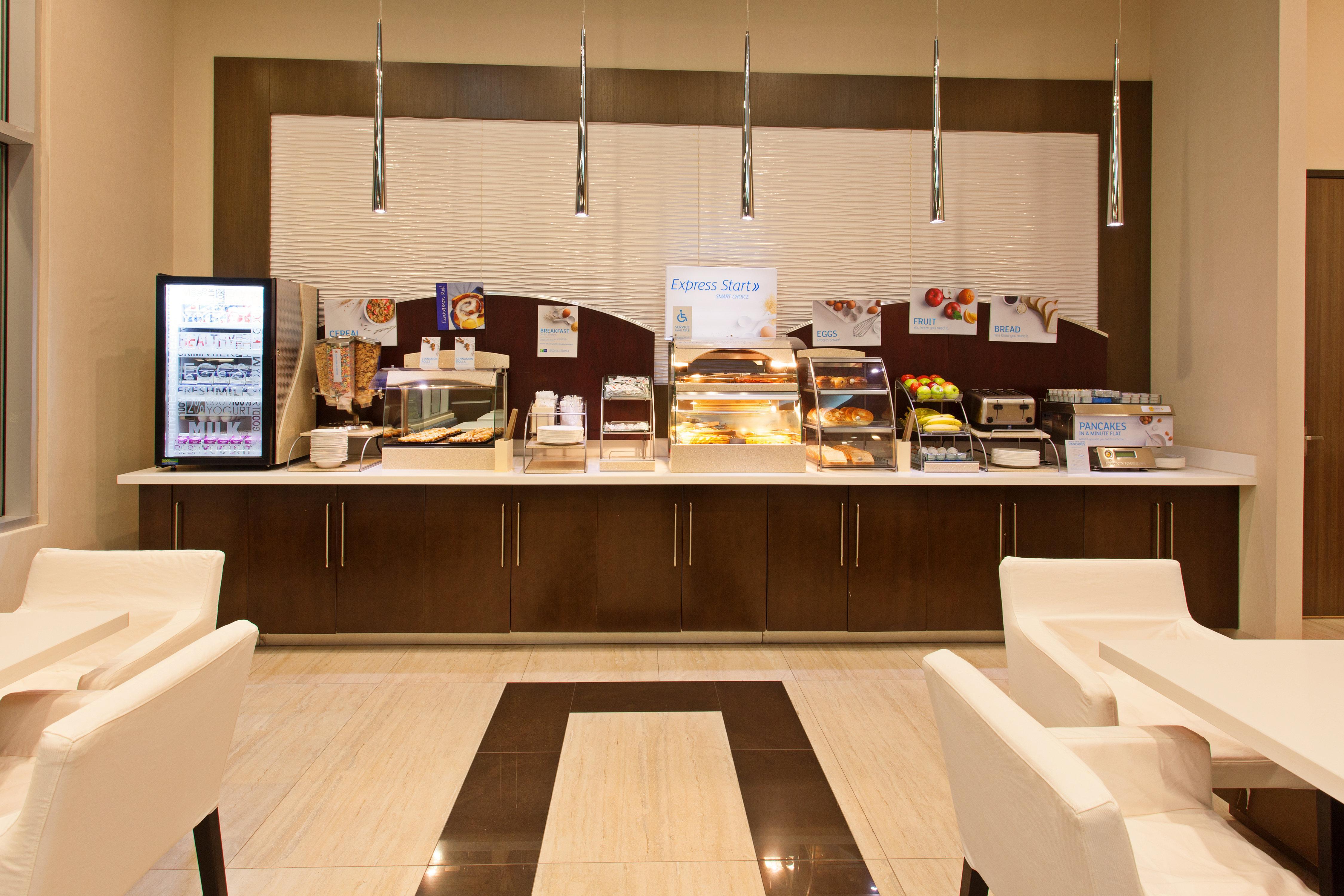 Express North Hollywood - Burbank Area By Ihg 3*