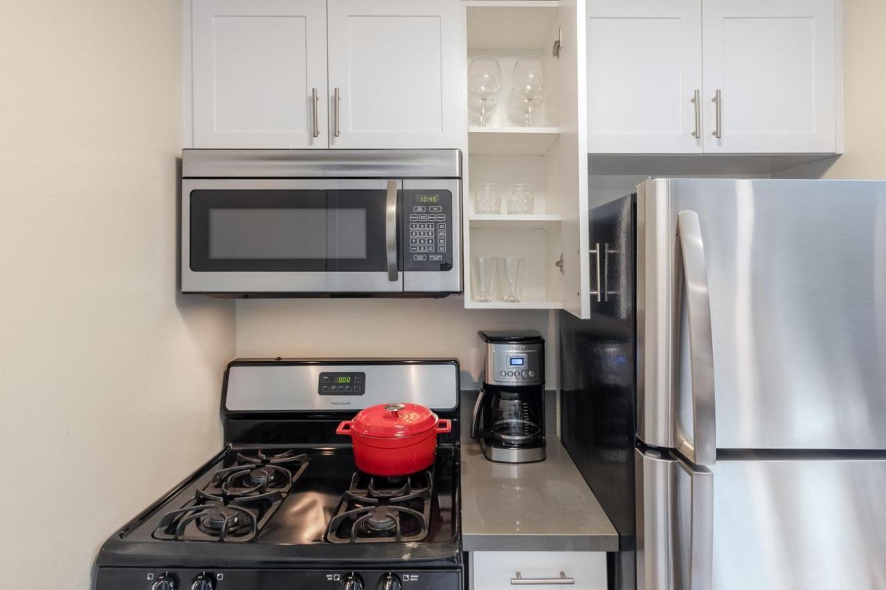 Brentwood 1br W Pool Nr Whole Foods Ucla Lax-125 *
