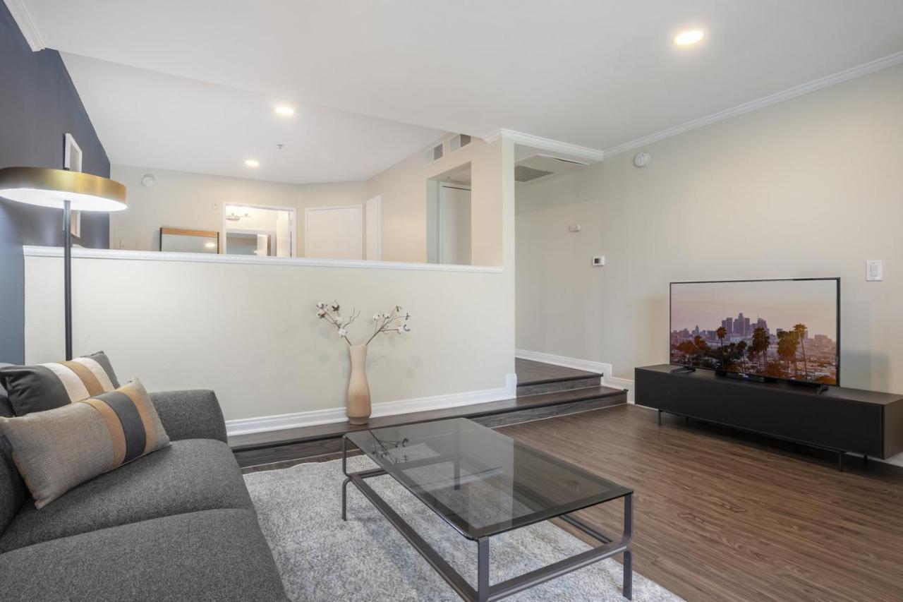 Brentwood 1br W Pool Nr Whole Foods Ucla Lax-125 * Los Angeles
