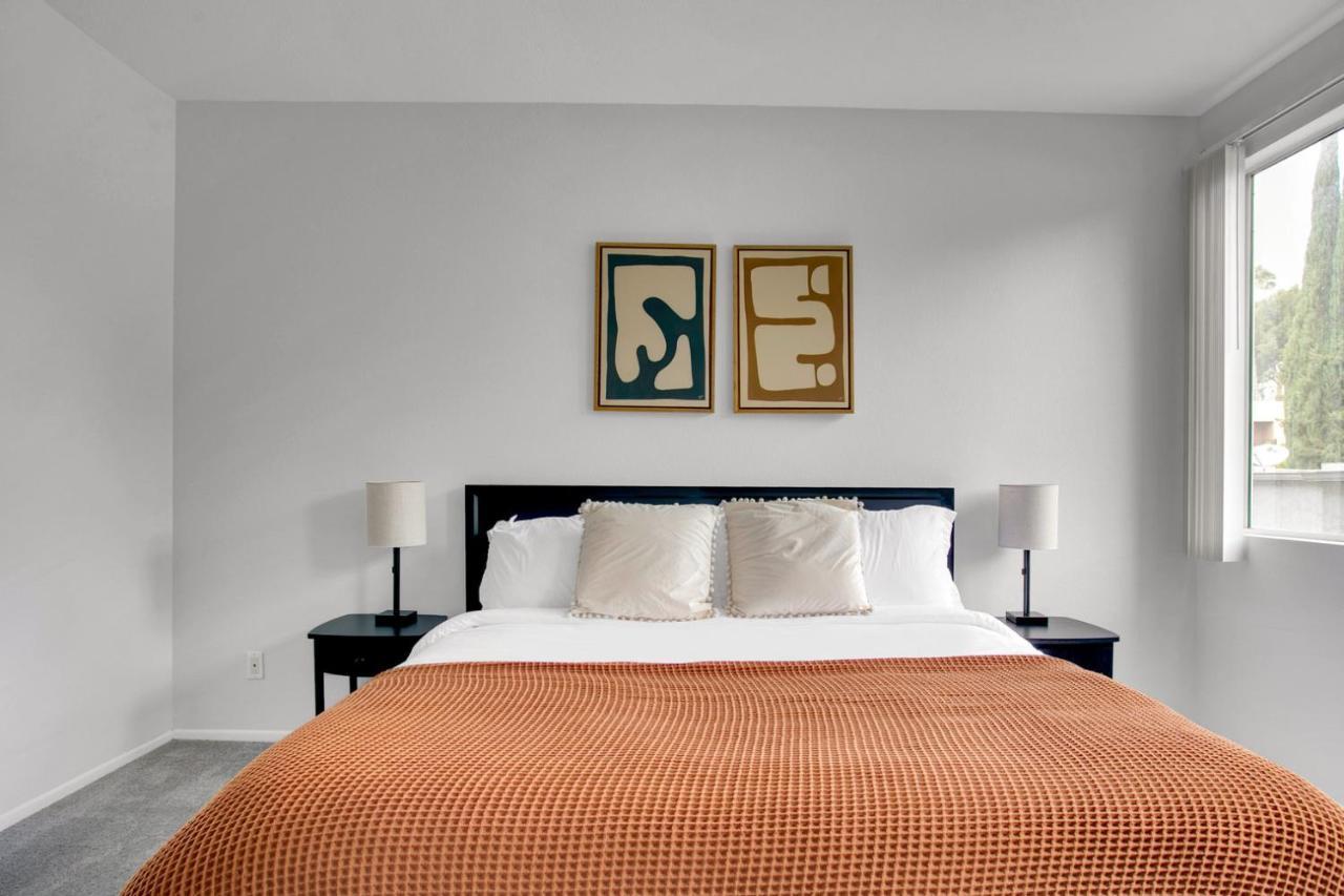 Sherman Oaks 2br W Wd Nr Wf Tj Lax-778