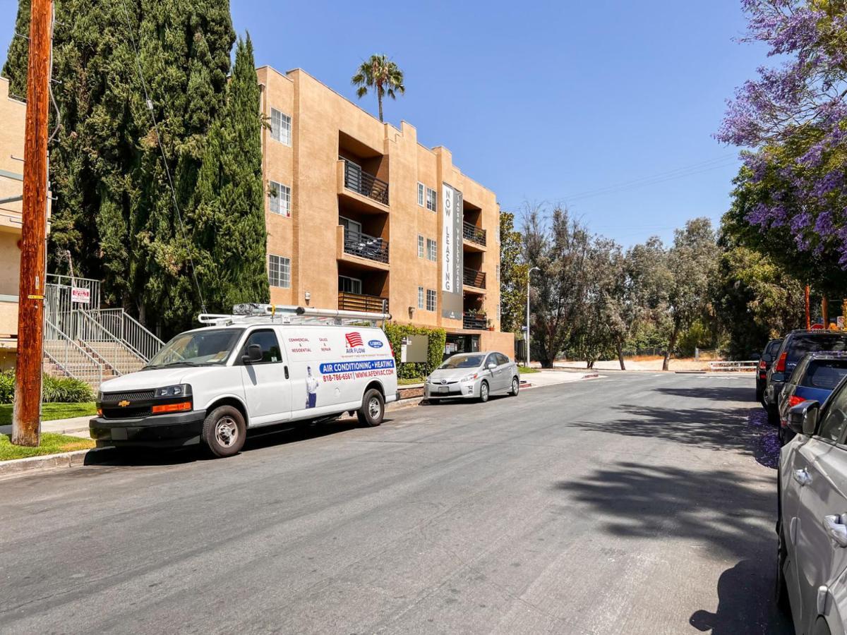 Sherman Oaks 2br W Wd Nr Wf Tj Lax-778 *