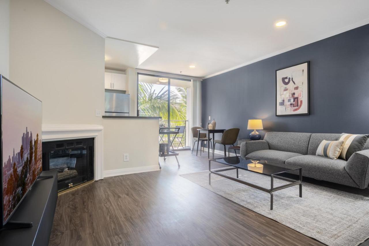 Brentwood 1br W Pool Nr Whole Foods Ucla Lax-125 Apartment Los Angeles