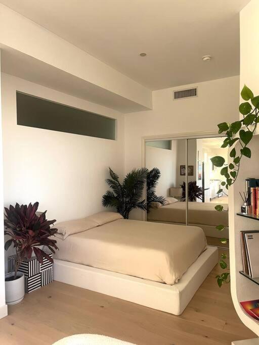 Luxury Highrise Downtown La *