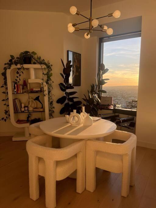 Luxury Highrise Downtown La Los Angeles