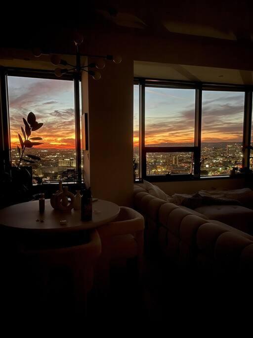 Luxury Highrise Downtown La