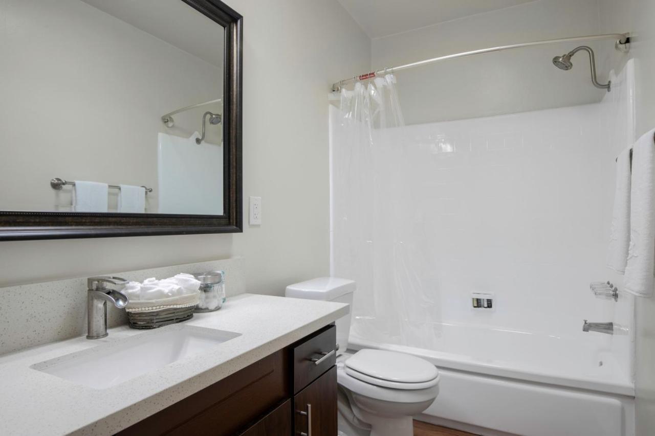 Brentwood 1br W Pool Nr San Vicente Blvd Lax-89 Los Angeles