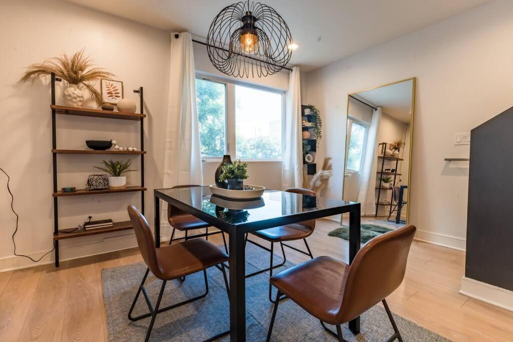 Calm & Cozy 2 Bedroom Townhome 10 Min From Universal