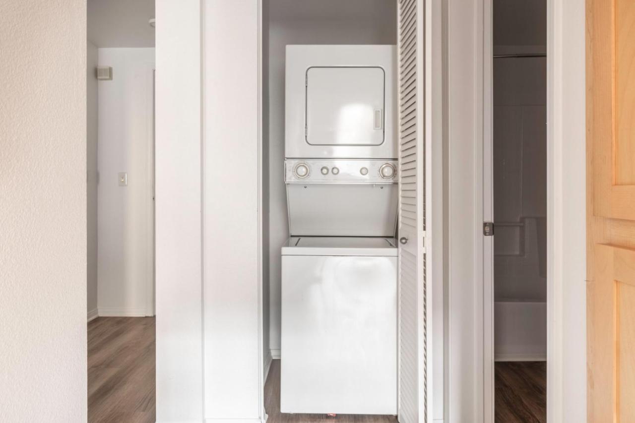 Hollywood 1br W Gym Pool Nr Sunset Blvd Lax-231 * Los Angeles