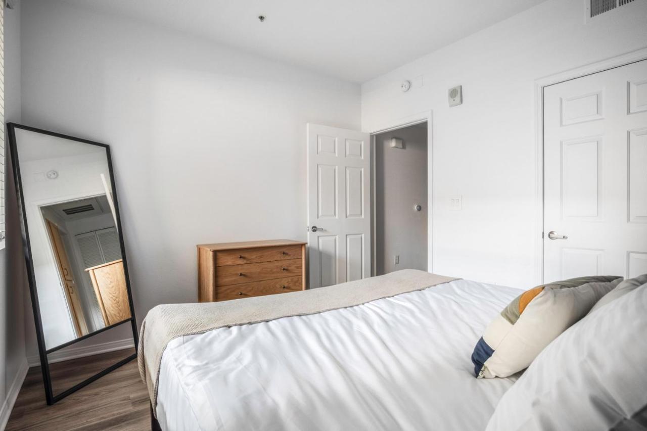 Apartment Hollywood 1br W Gym Pool Nr Sunset Blvd Lax-231