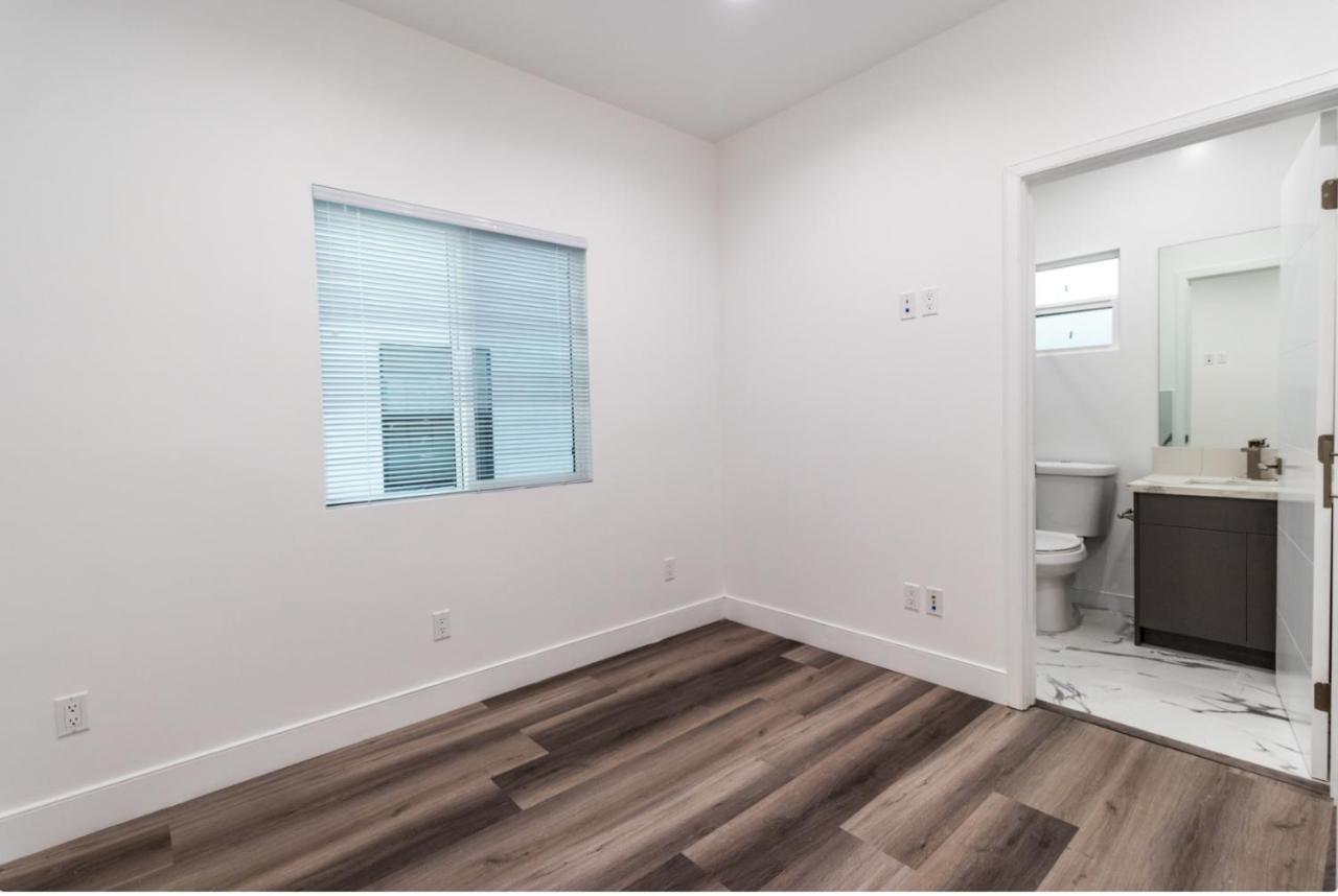 Budget Rumi Los Angeles