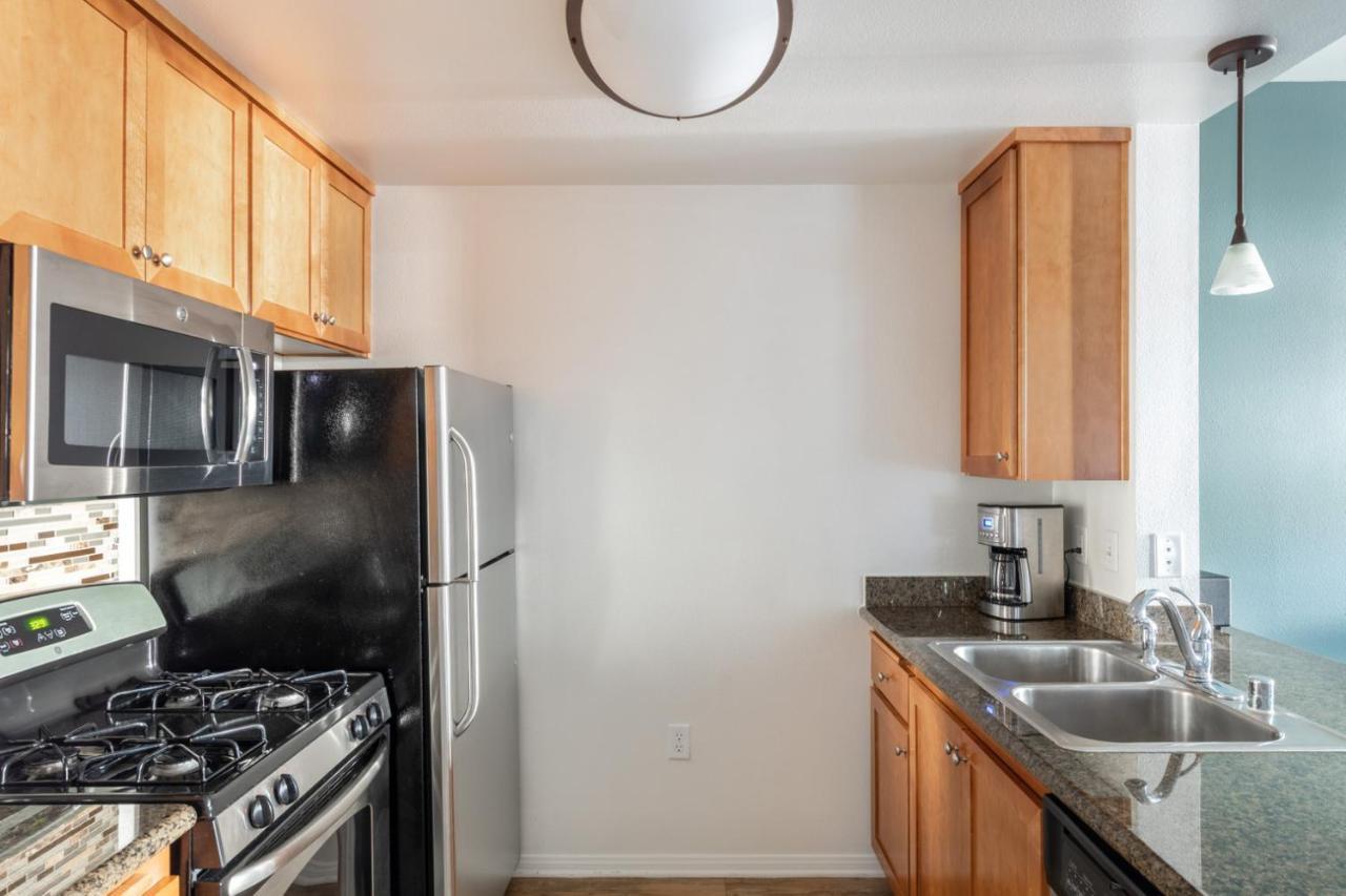 Apartment Playa Del Rey 1br W Balcony Pool Gym Sky Deck Lax-119 Los Angeles