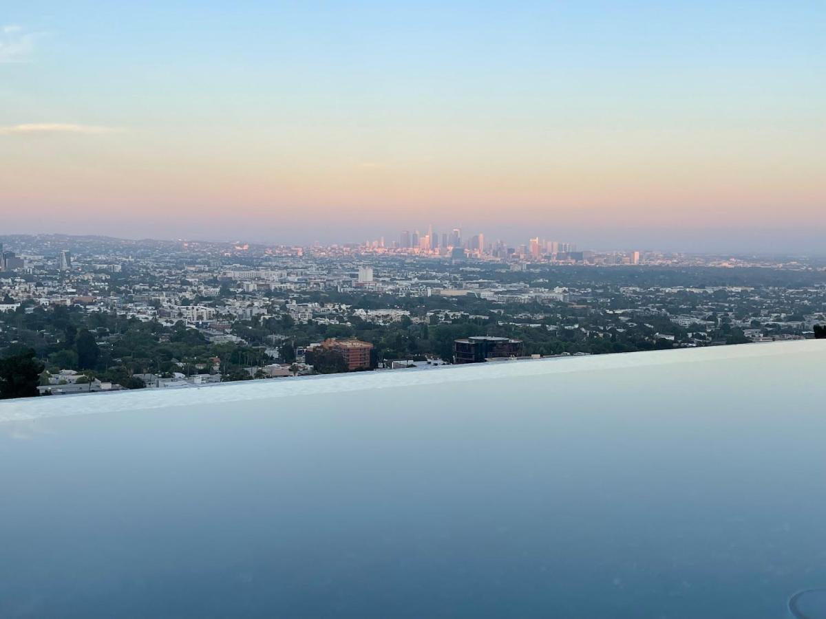 Exclusive Hillside Hideaway-private