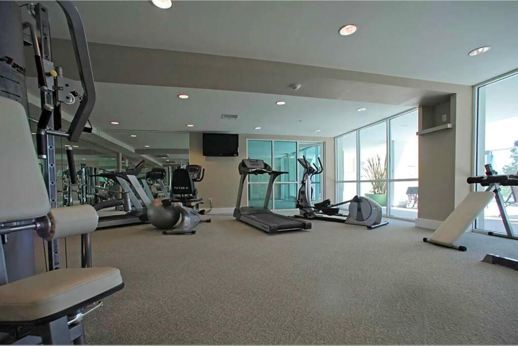 Emerald Gem 2bedroom 2bath With Full Marina View Los Angeles