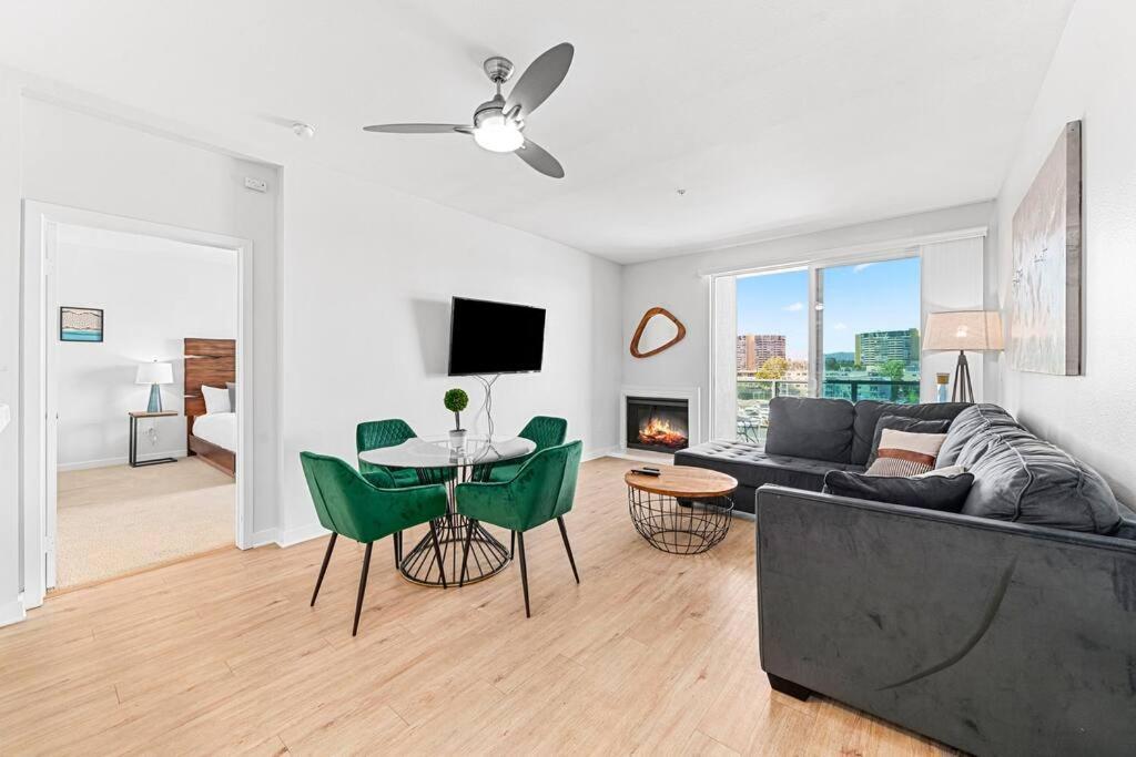 Emerald Gem 2bedroom 2bath With Full Marina View Apartment
