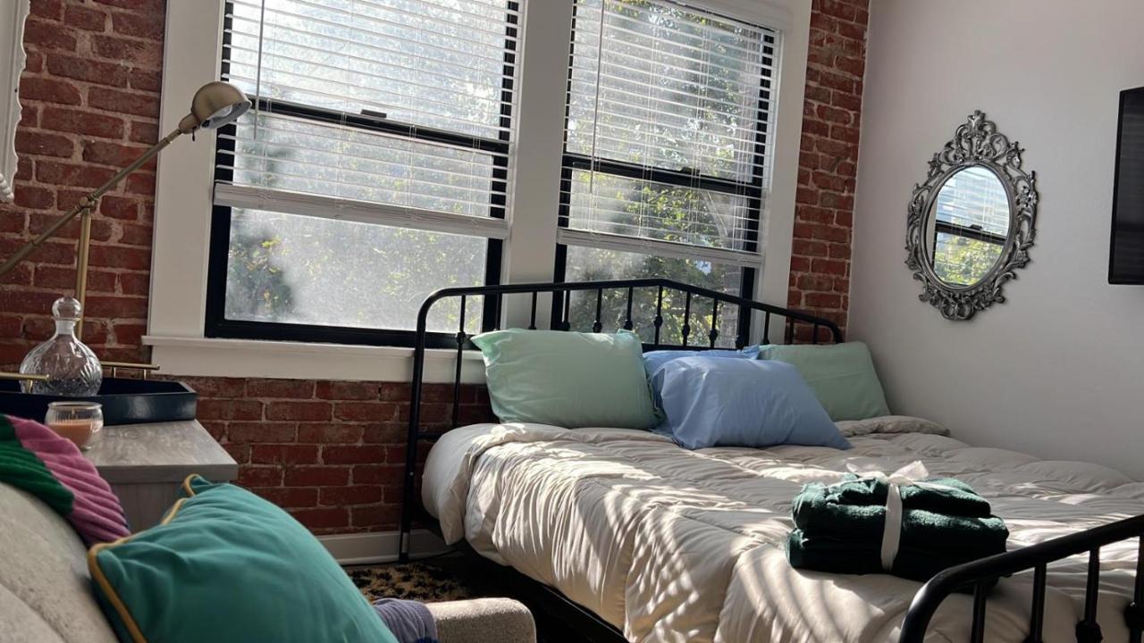 Newlodge East Hollywood Retreat Apartamento